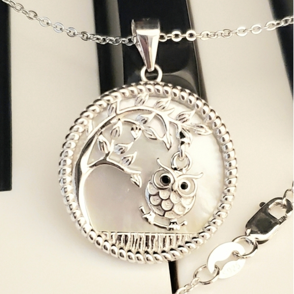 NEW Sterling Silver Mother of Pearl Snow Owl